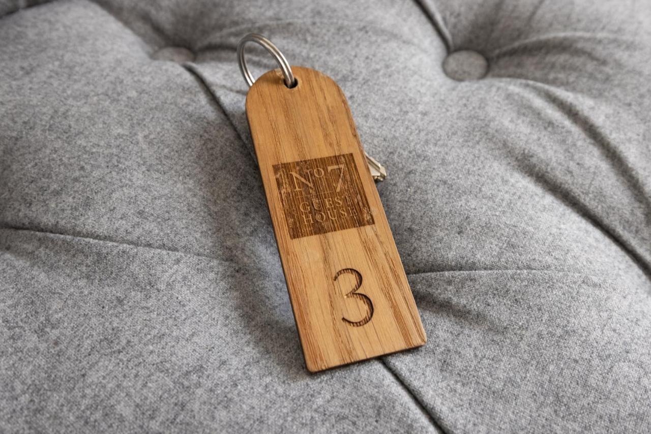 Number 7 Guest House Whitby Bagian luar foto