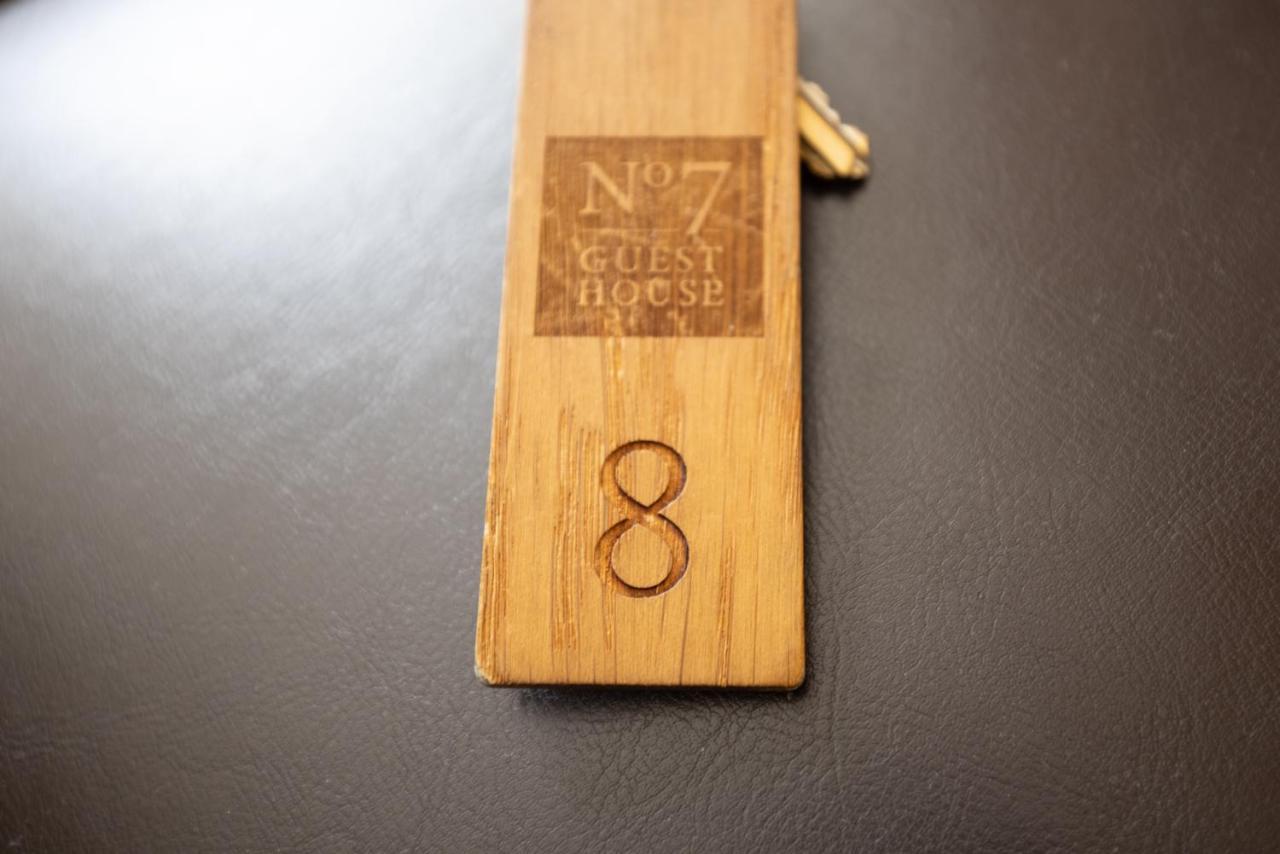 Number 7 Guest House Whitby Bagian luar foto