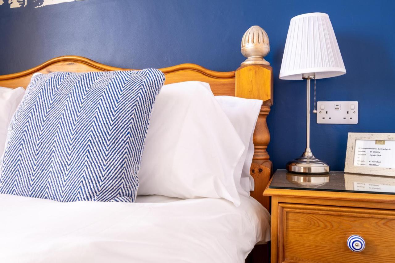 Number 7 Guest House Whitby Bagian luar foto