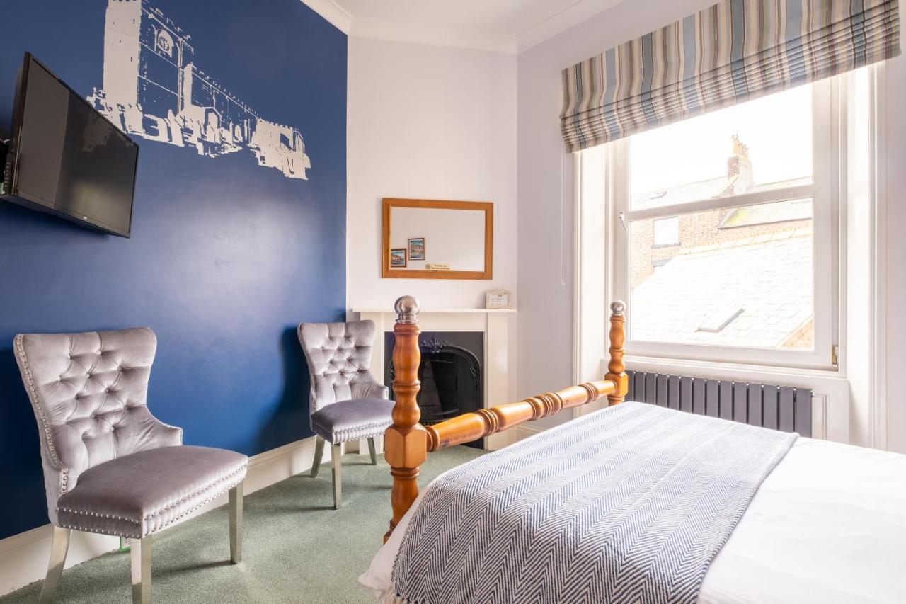 Number 7 Guest House Whitby Bagian luar foto