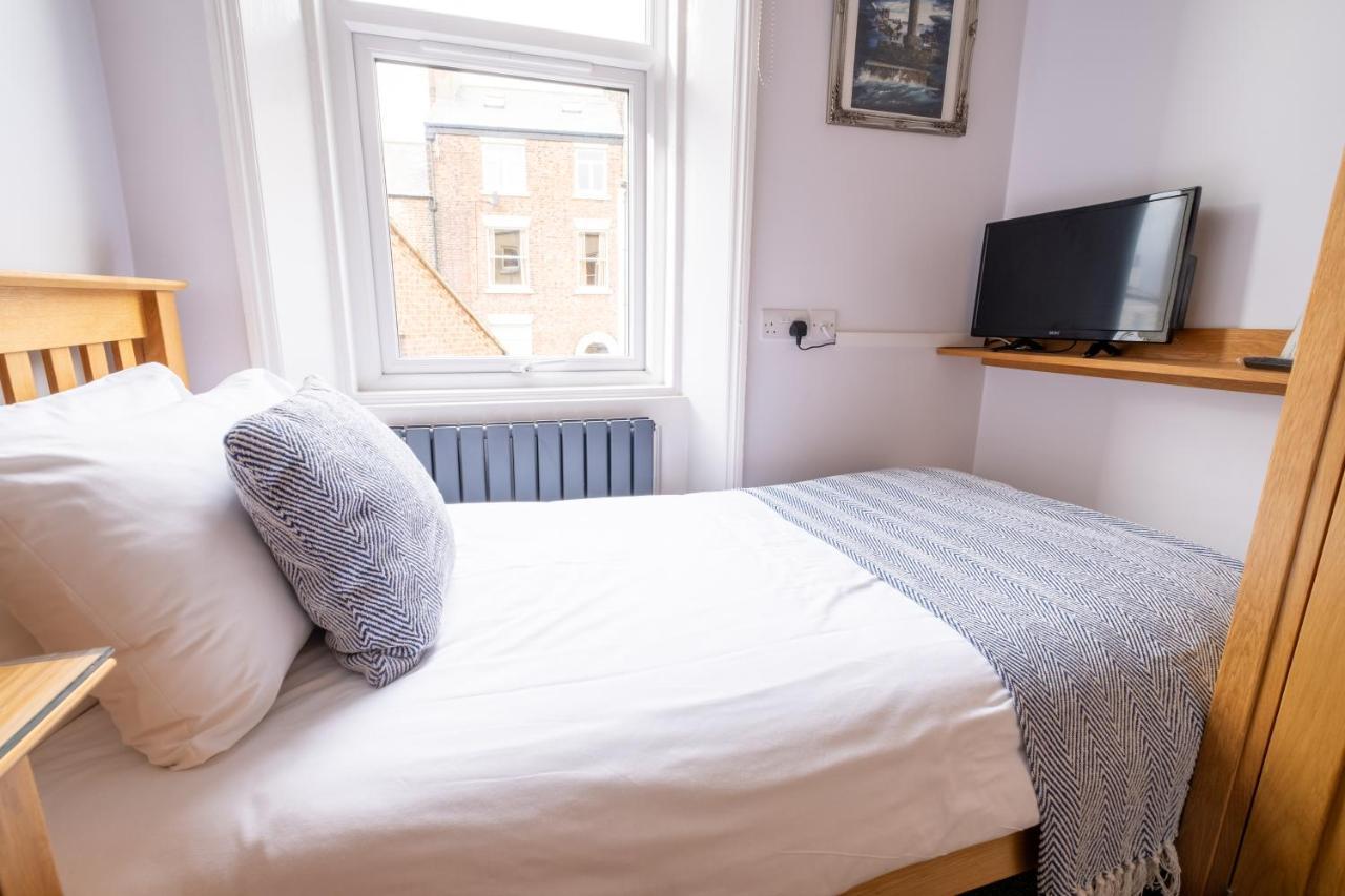 Number 7 Guest House Whitby Bagian luar foto