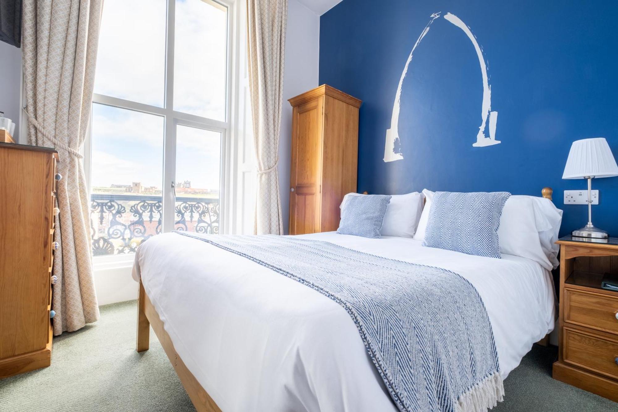 Number 7 Guest House Whitby Bagian luar foto