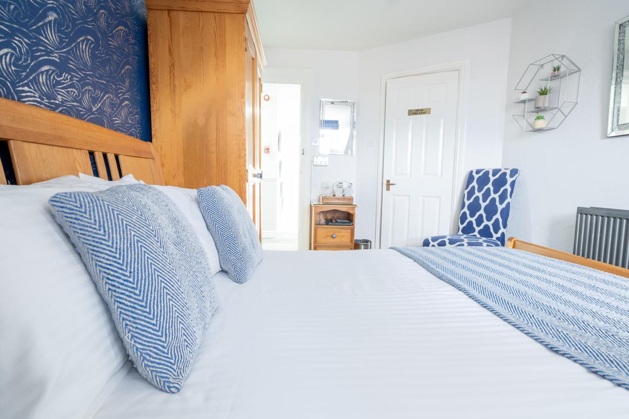 Number 7 Guest House Whitby Bagian luar foto