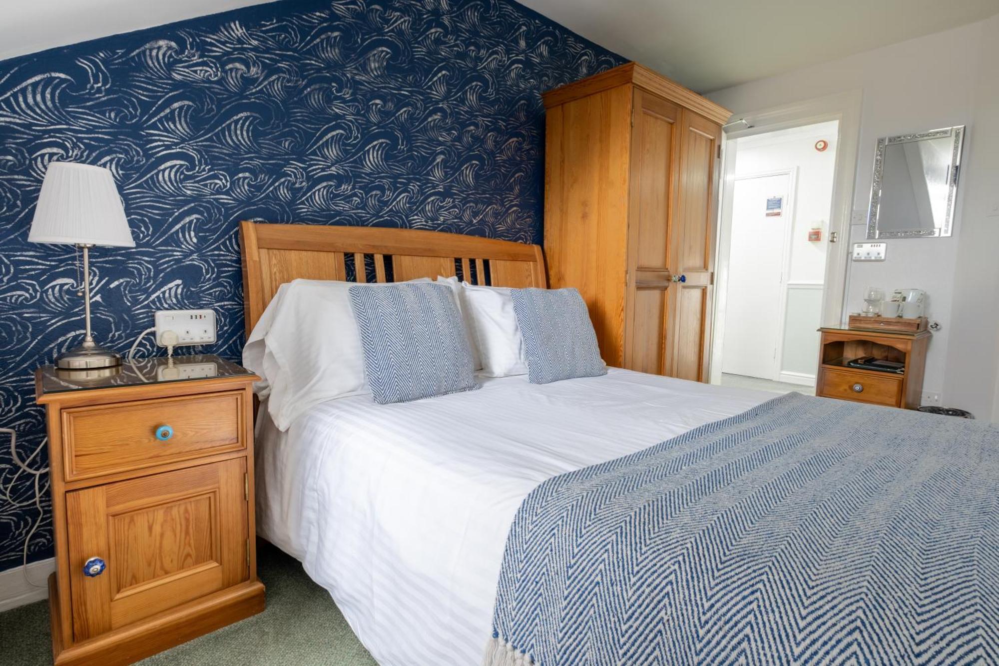 Number 7 Guest House Whitby Bagian luar foto
