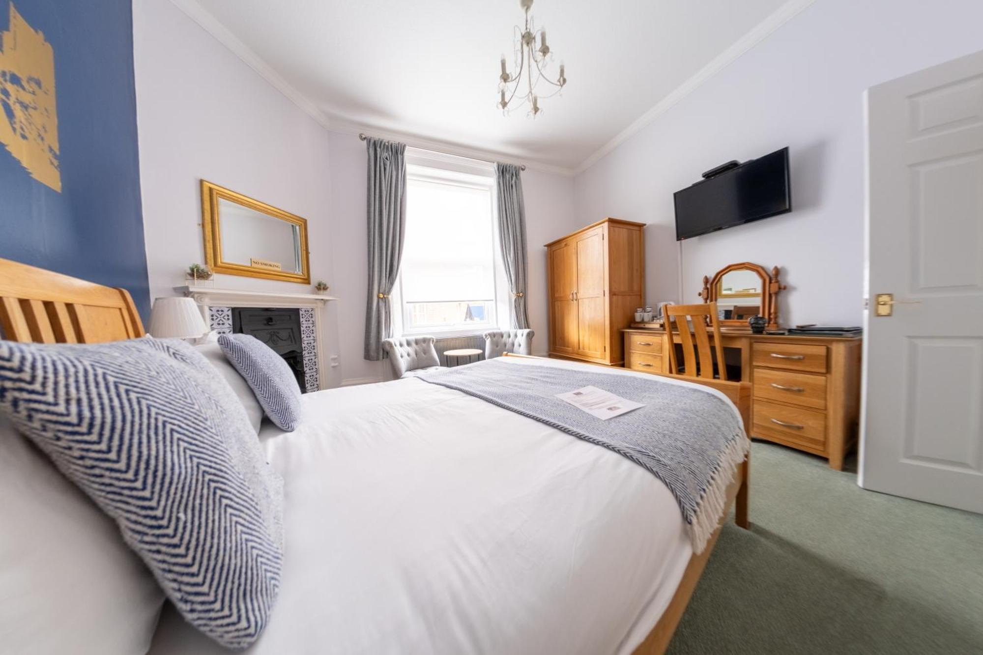 Number 7 Guest House Whitby Bagian luar foto